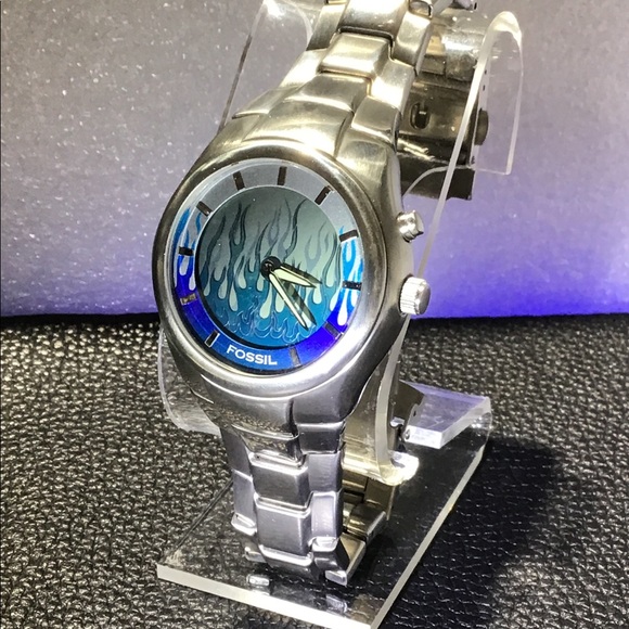 Fossil Big Tic Blue Flames 